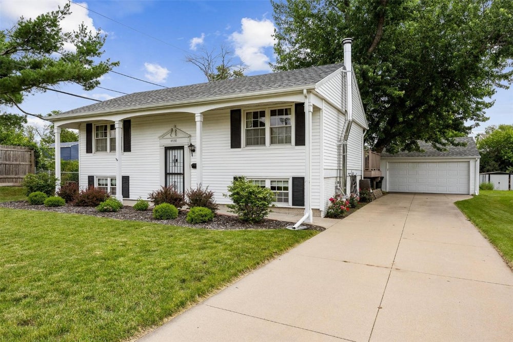 4538 Navajo Drive Ne, Cedar Rapids, IA 52402 MLS 2403993 Coldwell