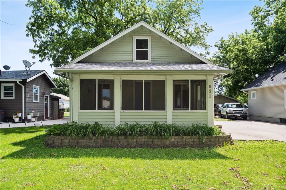 521 3rd Street, West Des Moines, IA 50265 MLS 696285 Coldwell Banker