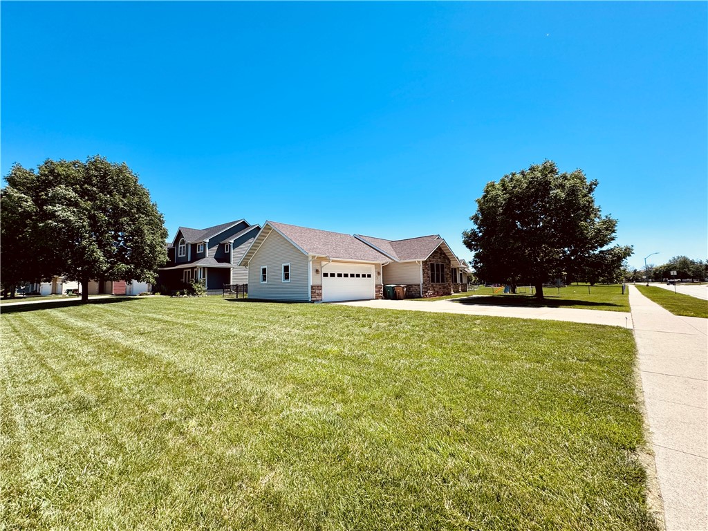 2011 3rd Avenue Sw, Altoona, IA 50009 - MLS# 696888 - Coldwell Banker