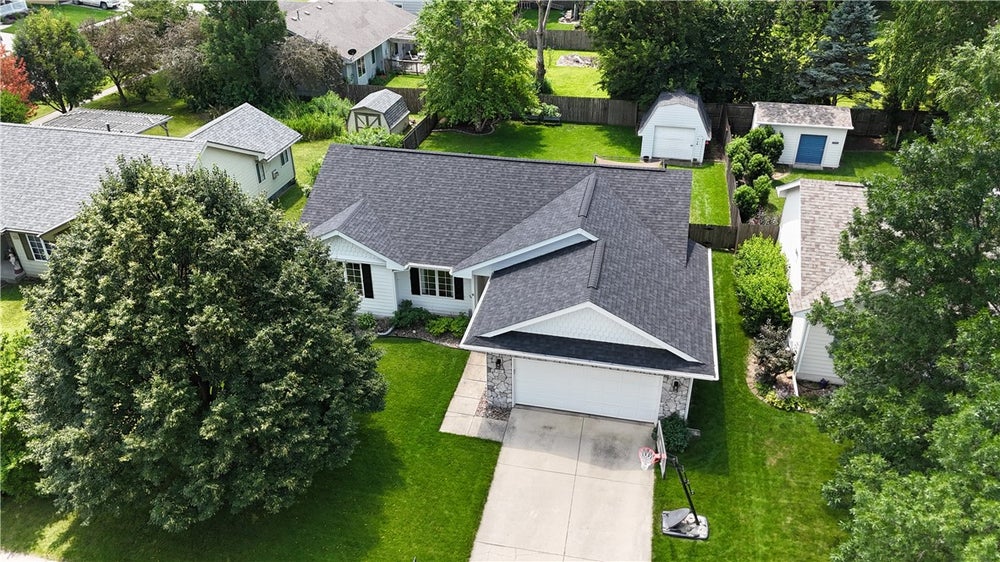 120 17th Street Se, Altoona, IA 50009 MLS 699015 Coldwell Banker