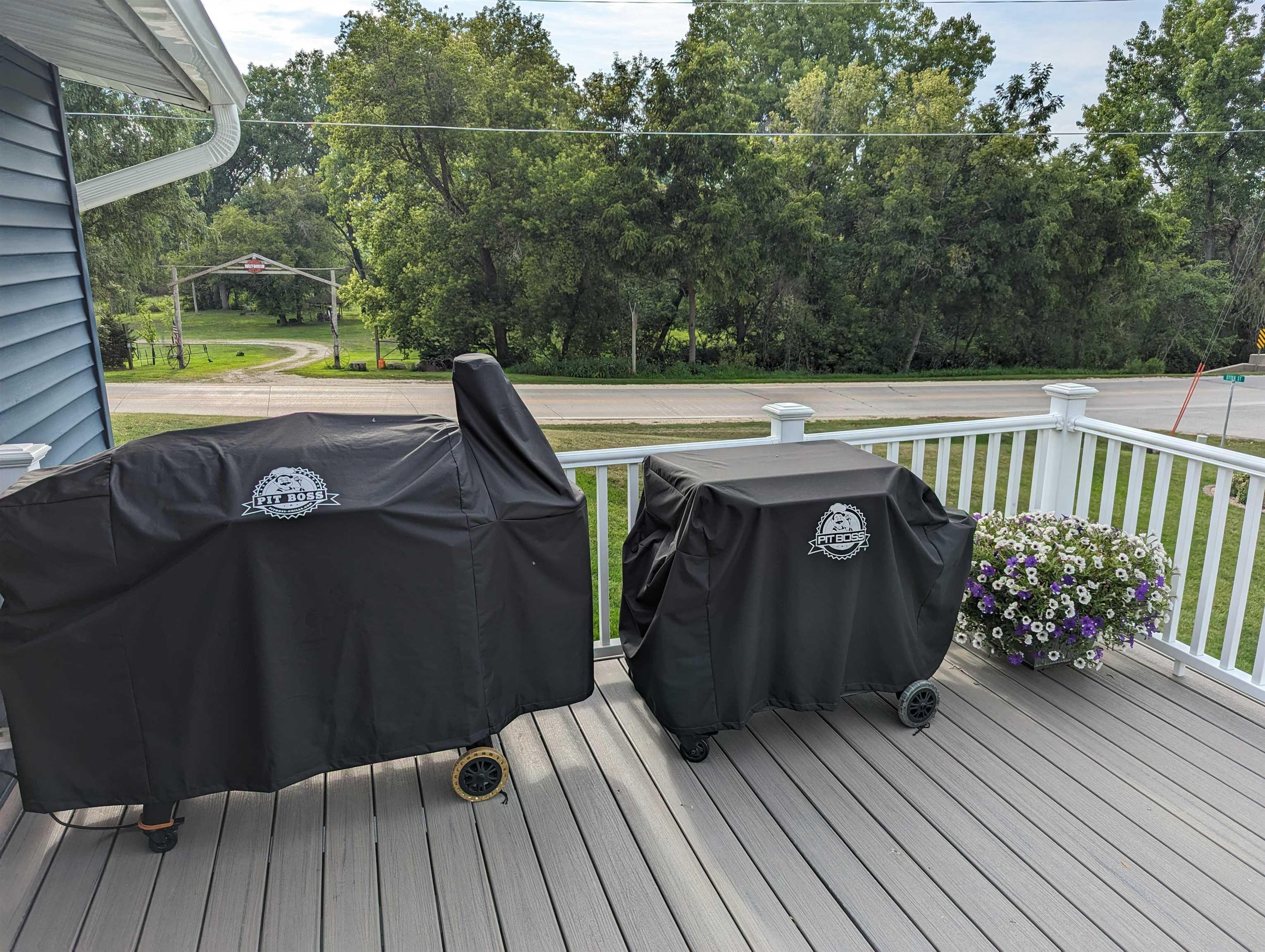 Minnesota Vikings Grill Cover Deluxe, 1 - Kroger