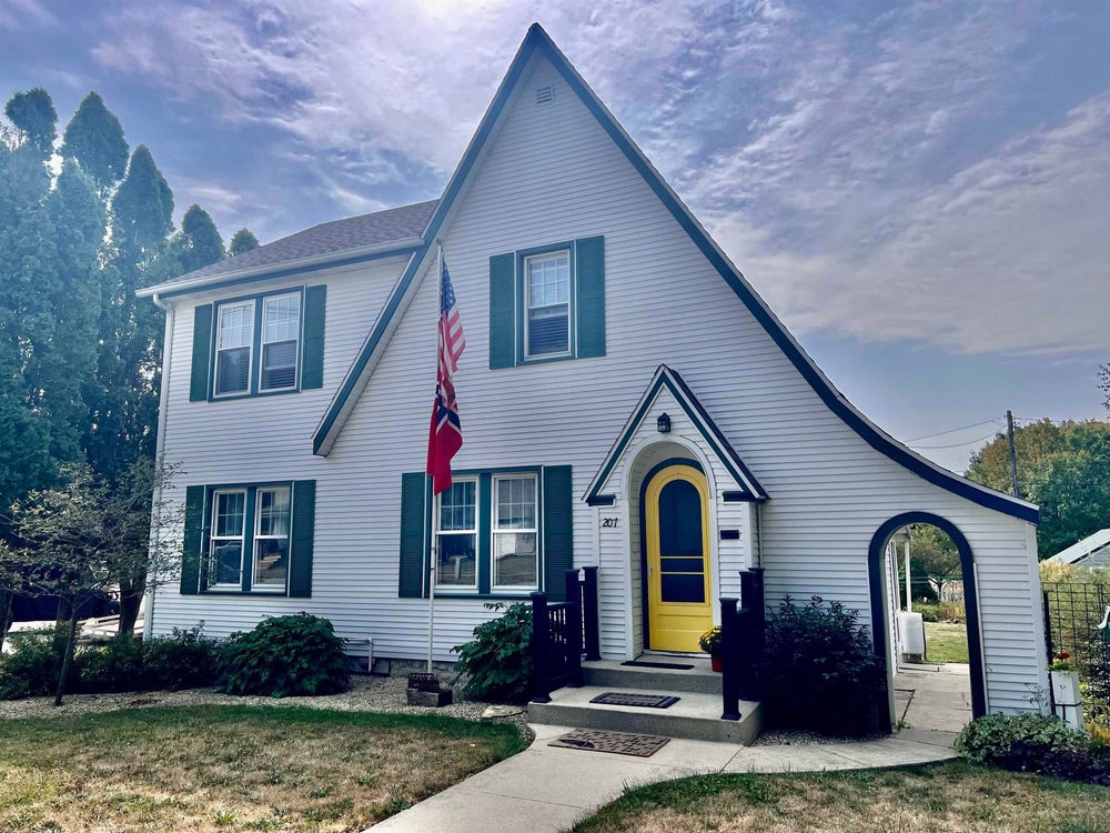 207 Leif Erikson Drive, Decorah, IA 52101 MLS 20233415 Coldwell Banker