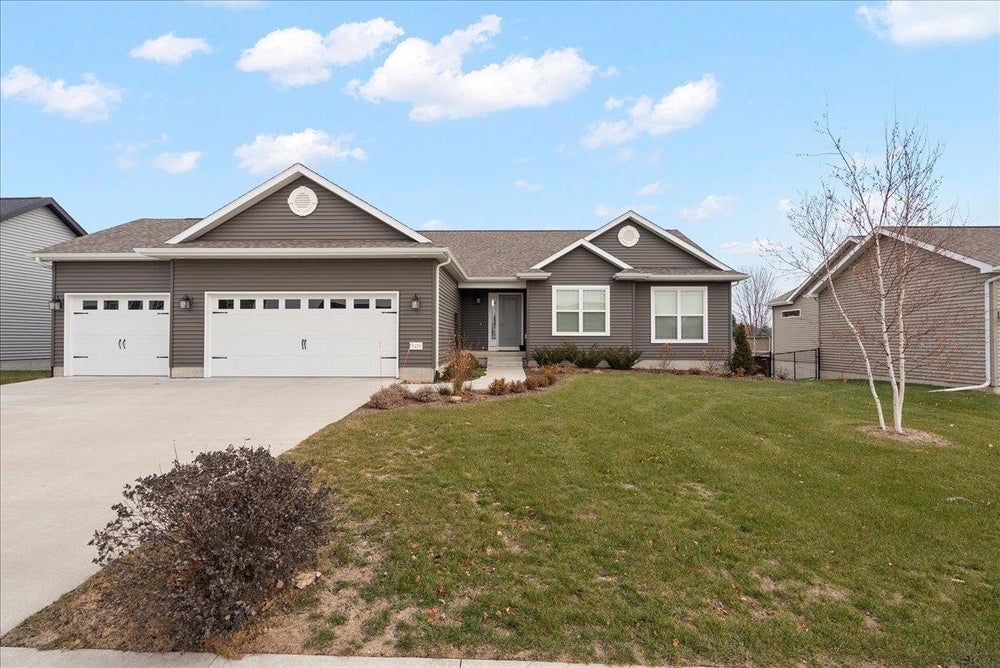 5410 Red Oak Lane, Cedar Falls, IA 50613 MLS 20235270 Coldwell Banker