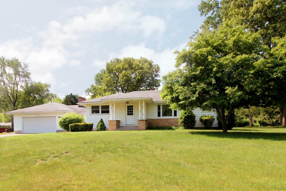 7146 W Pippin Drive, Michigan City, IN 46360 MLS 530902 Coldwell