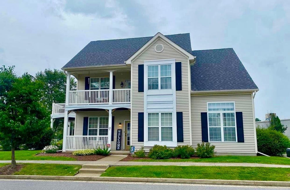 21 B Edinburgh Street, Valparaiso, IN 46385 MLS 537072 Coldwell Banker