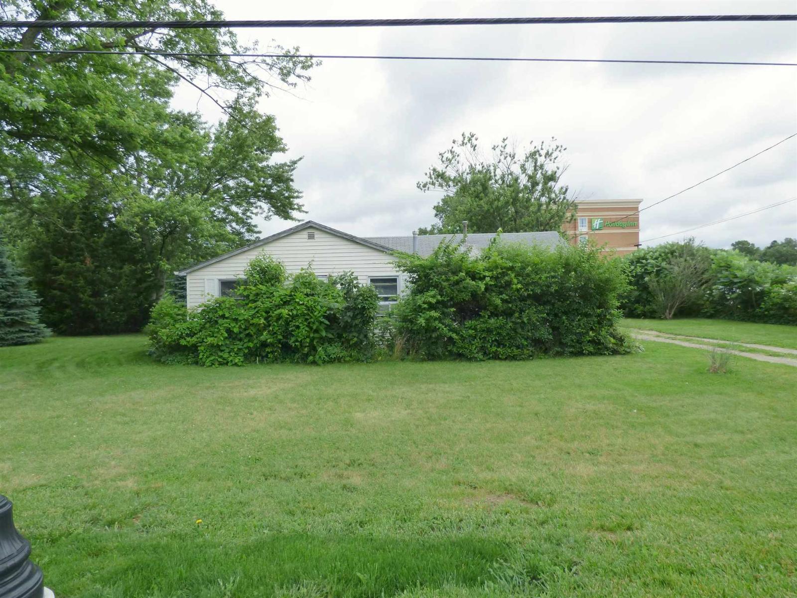 15467 Douglas Rd  