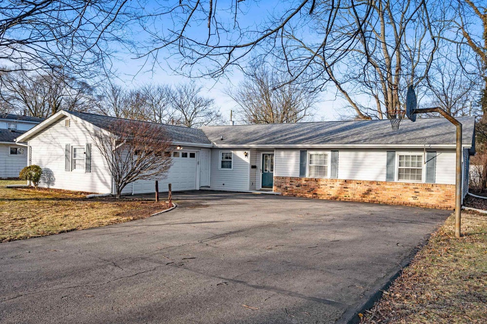 401 S Ridge Road, Muncie, IN 47304 - MLS# 202308514 - Coldwell Banker