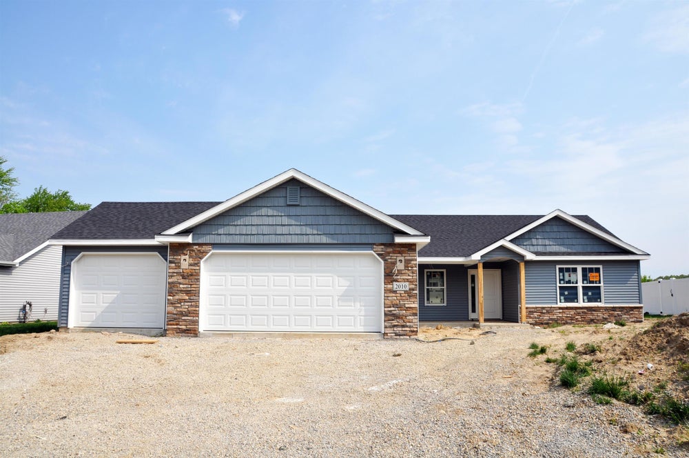 2010 Winesap Way, Kendallville, IN 46755 MLS 202316555 Coldwell Banker