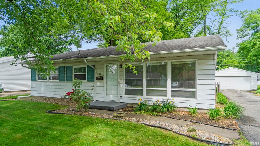 7326 Capri Drive, Fort Wayne, IN 46819 MLS 202417334 Coldwell Banker