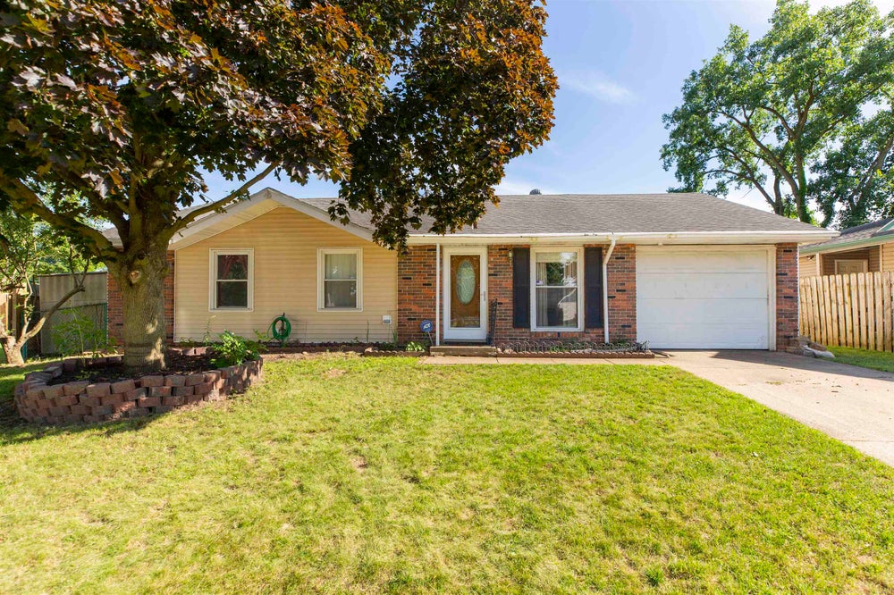 1426 Viking Drive, South Bend, IN 46628 - MLS# 202423751 - Coldwell Banker