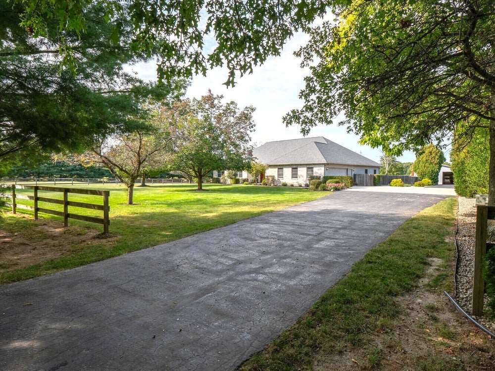 6110 W Jones Road, Muncie, IN 47302 MLS 21972320 Coldwell Banker