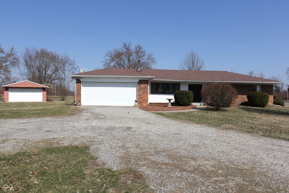 5582 E State Road 144, Mooresville, IN 46158 - MLS# 22026658 - Coldwell ...