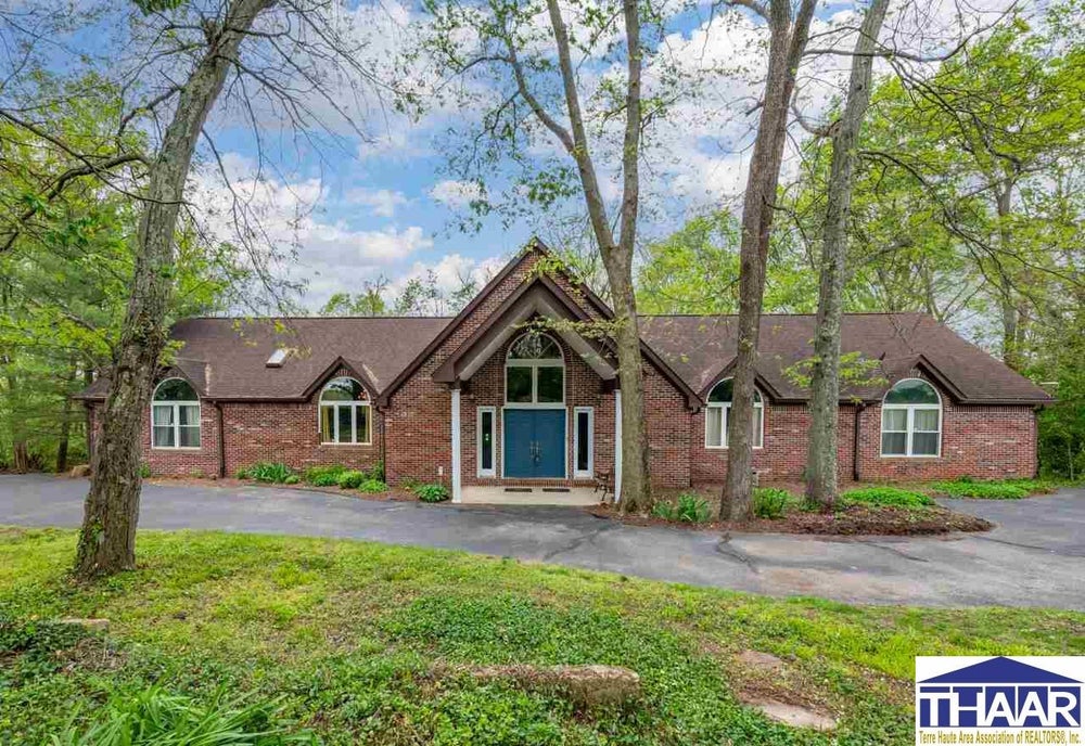 2450 E Hasselburger Avenue, Terre Haute, IN 47805 MLS 103202