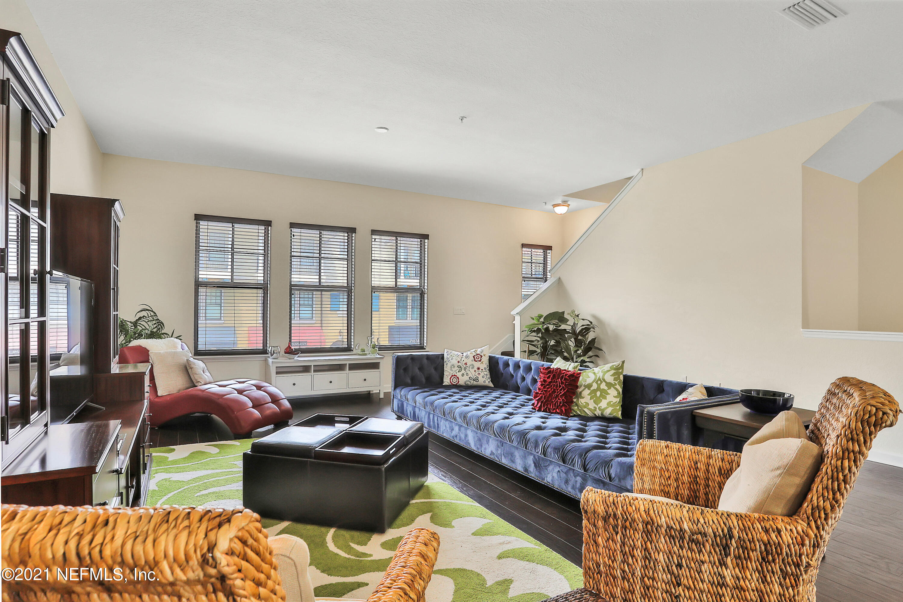 Listing view 3