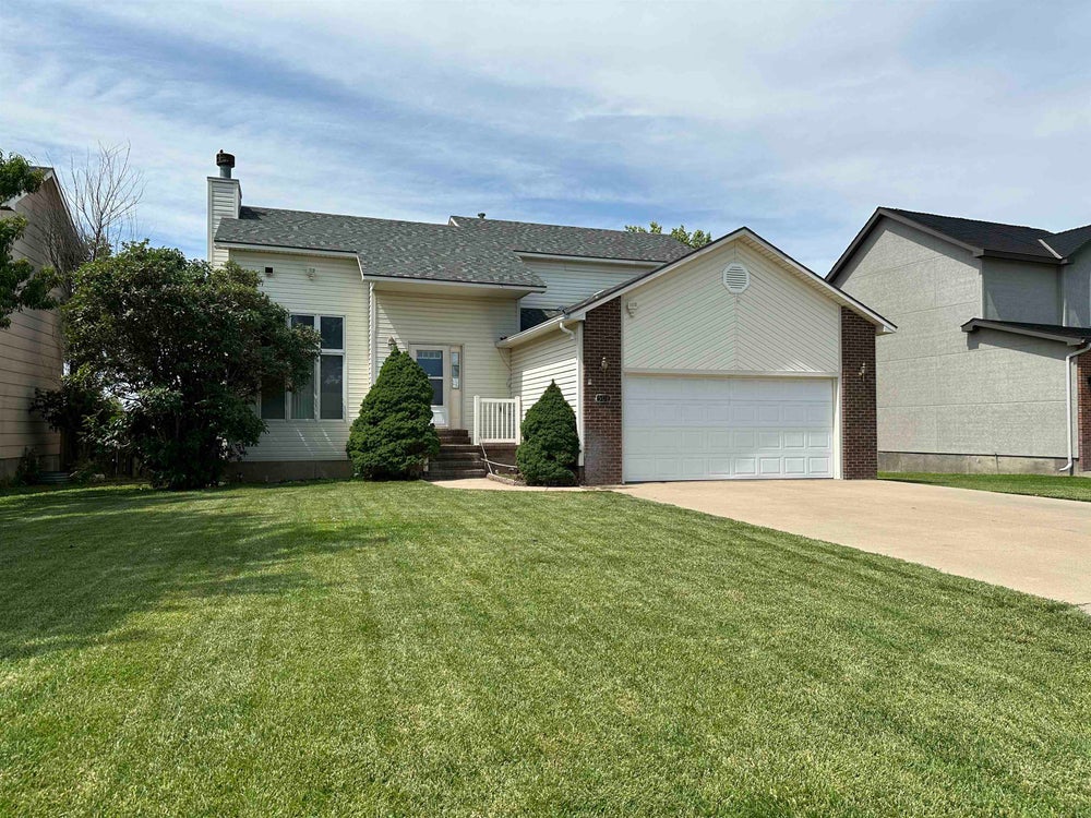 508 Runyan Ave, Dodge City, KS 67801 MLS 14485 Coldwell Banker