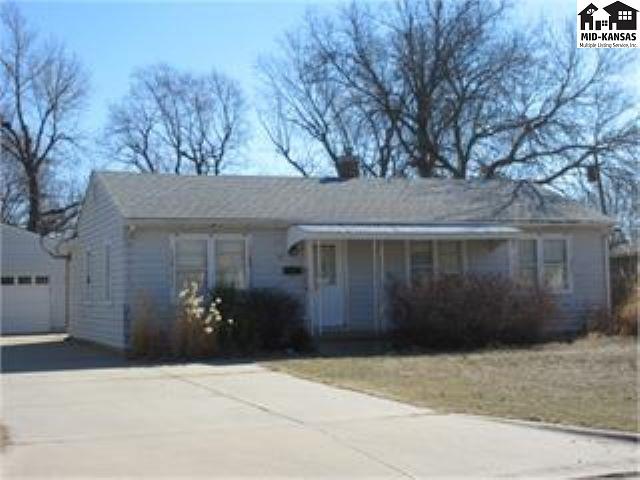 71 Random Rd Hutchinson KS 67502 MLS 49624 Coldwell Banker   49624 P00 