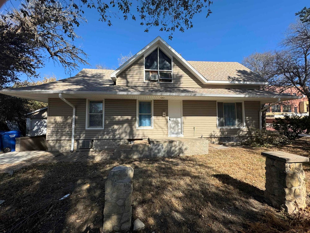 401 W 12th Street, Hays, KS 67601 MLS 202772 Coldwell Banker