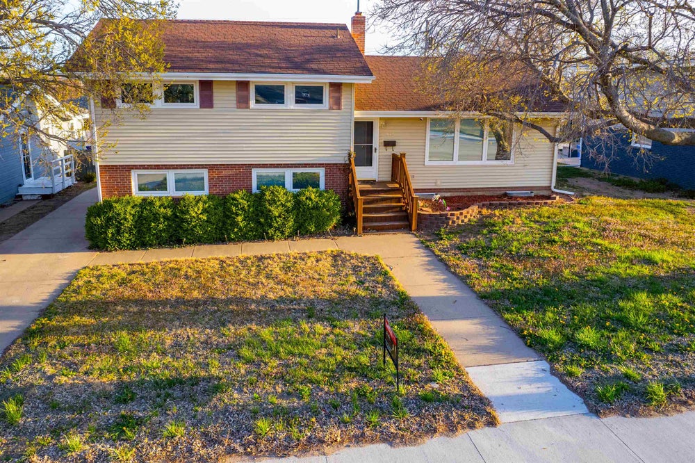 332 W 27th St, Hays, KS 67601 MLS 203162 Coldwell Banker