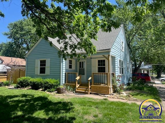 202 Exchange St, Emporia, KS 66801 - MLS# 234025 - Coldwell Banker