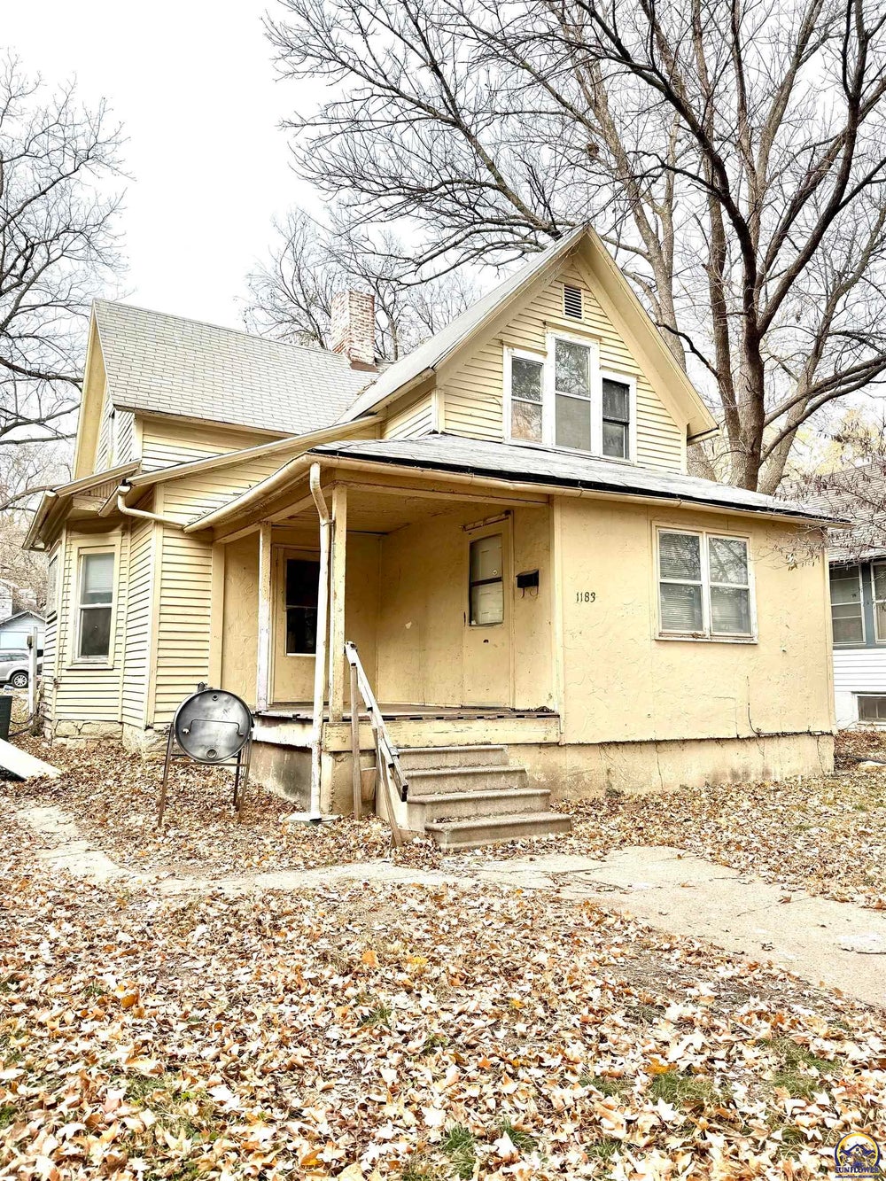 1183 SW Plass Ave, Topeka, KS 66604 - MLS# 242285 - Coldwell Banker