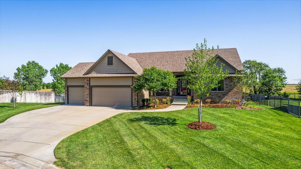 13808 E Mainsgate Cir, Wichita, KS 67228 MLS 641091 Coldwell Banker