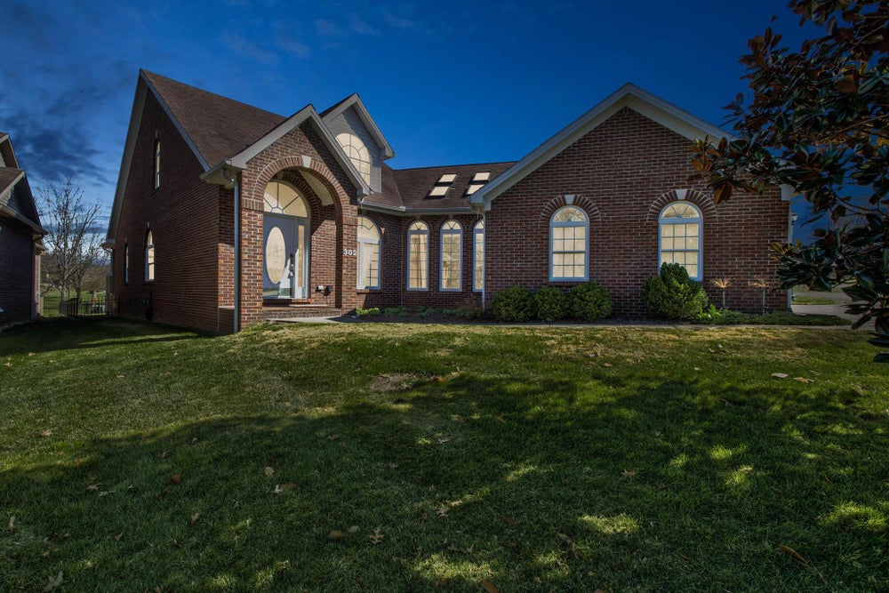 302 Briarwood Lane, Winchester, KY 40391 MLS 24005435 Coldwell Banker