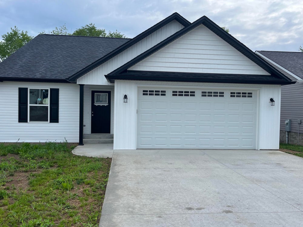 128 Winning Colors, Danville, KY 40422 MLS 24008931 Coldwell Banker