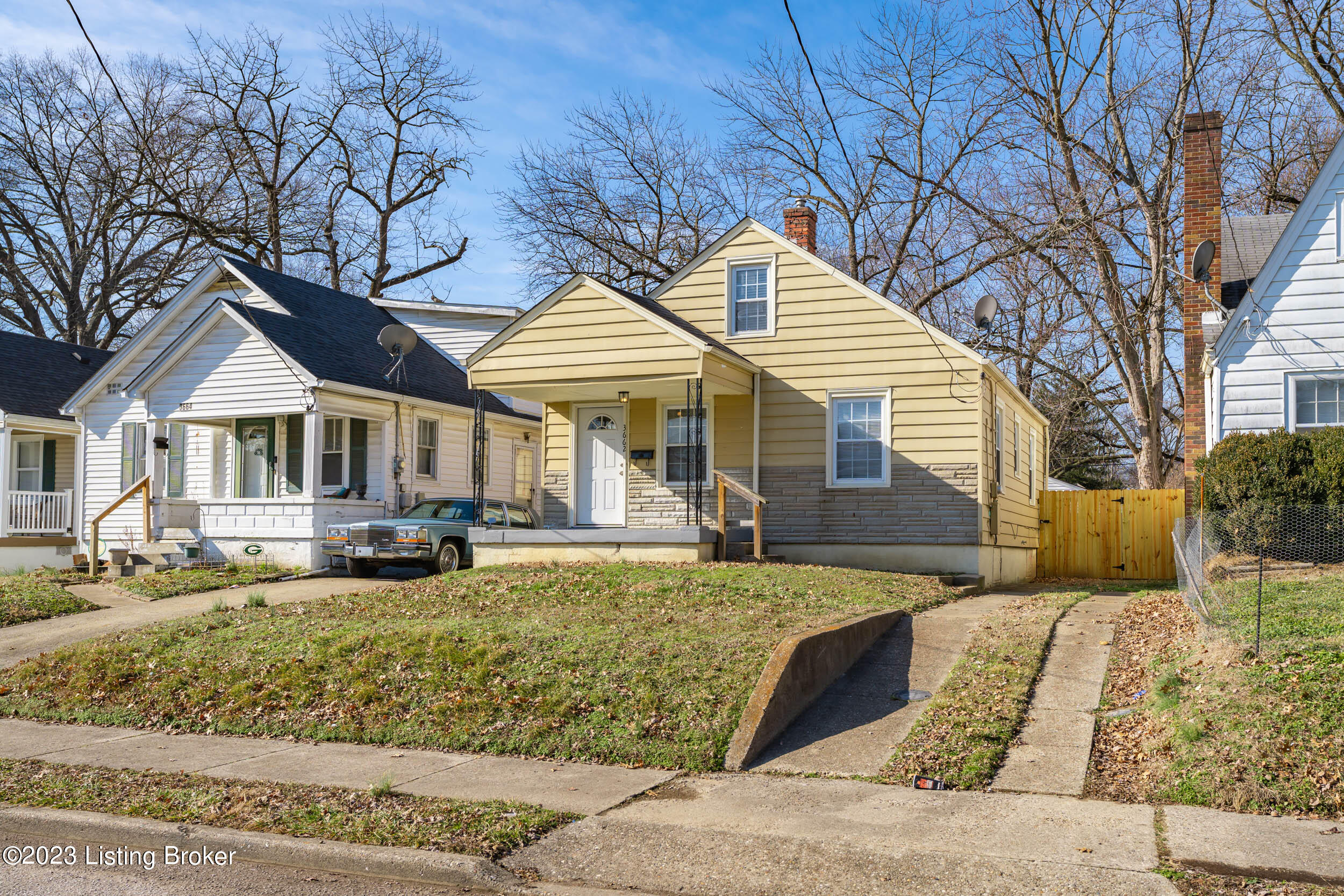 3662 Woodruff Ave, Louisville, KY 40215 - MLS# 1632478 - Coldwell Banker