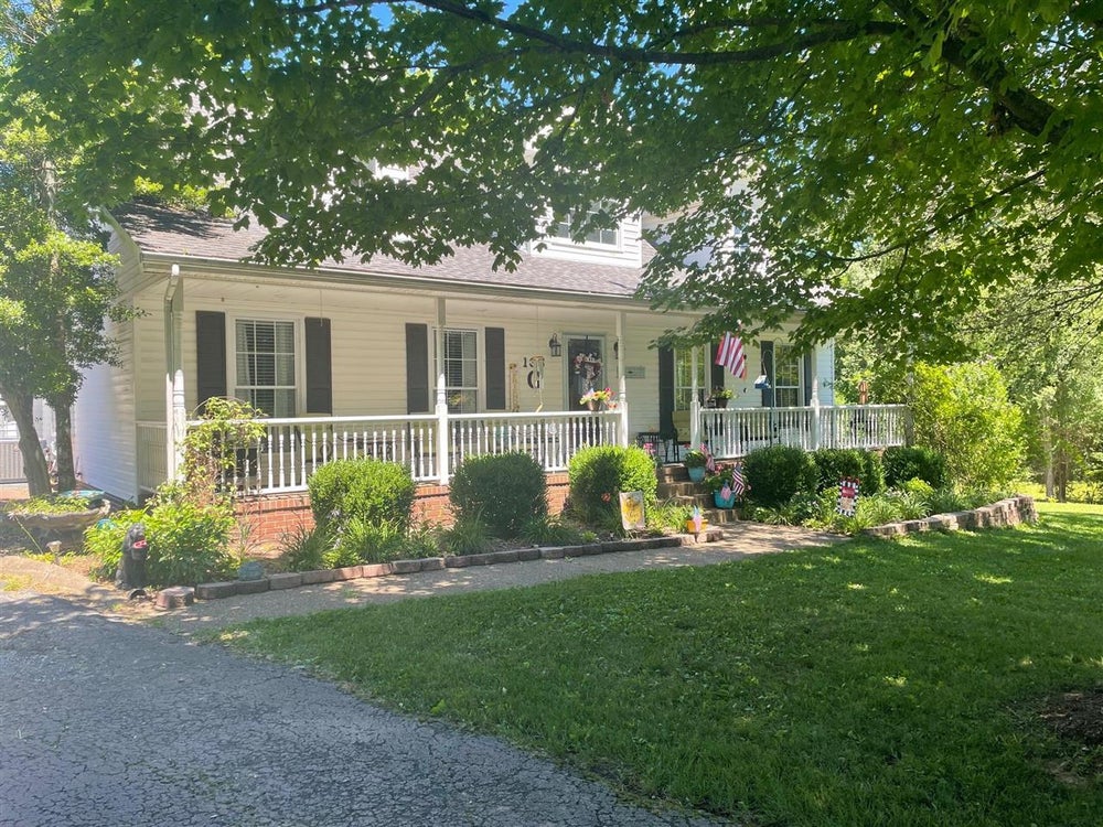 135 Suncrest Drive, Bowling Green, KY 42101 MLS RA20243500
