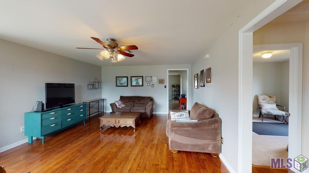 Listing view 3