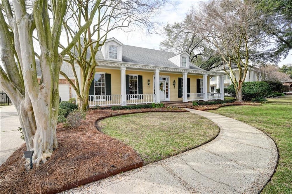 25 Chateau Palmer Drive, Kenner, LA 70065 MLS 2433628 Coldwell Banker