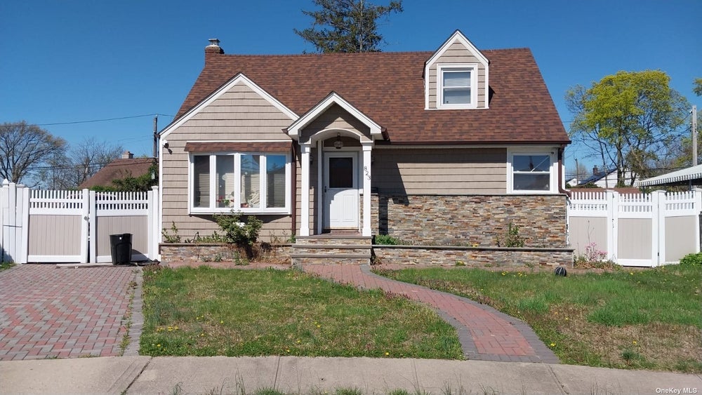 823 Herbert, Uniondale, NY 11553 MLS 3546997 Coldwell Banker