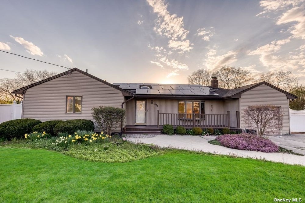 1580 Louis Kossuth Avenue, Bohemia, NY 11716 MLS 3547080 Coldwell