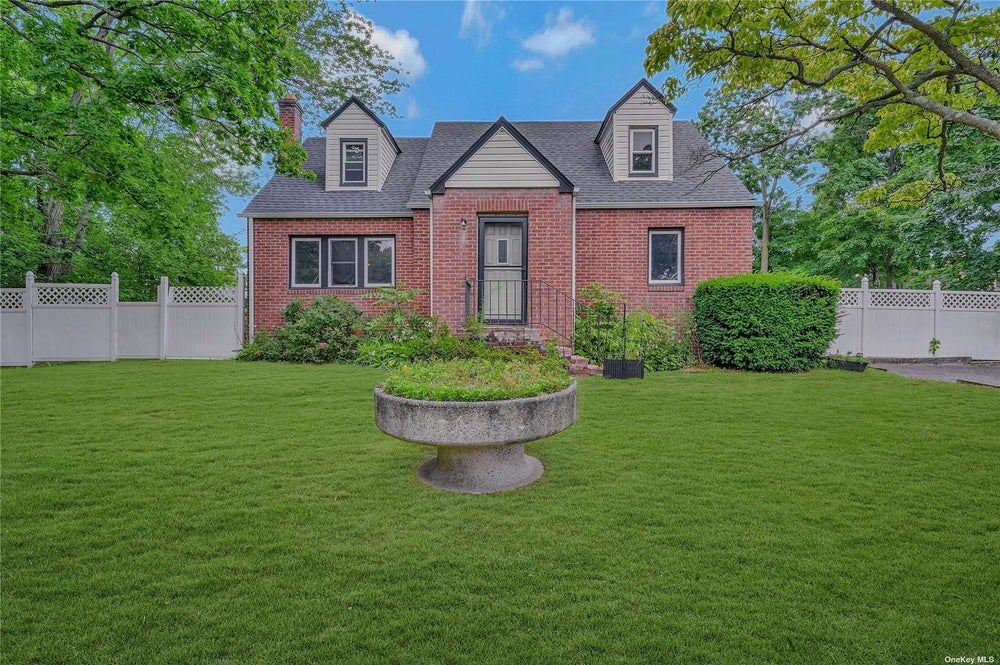 167 Conklin Avenue, Wheatley Heights, NY 11798 MLS 3567052 Coldwell Banker