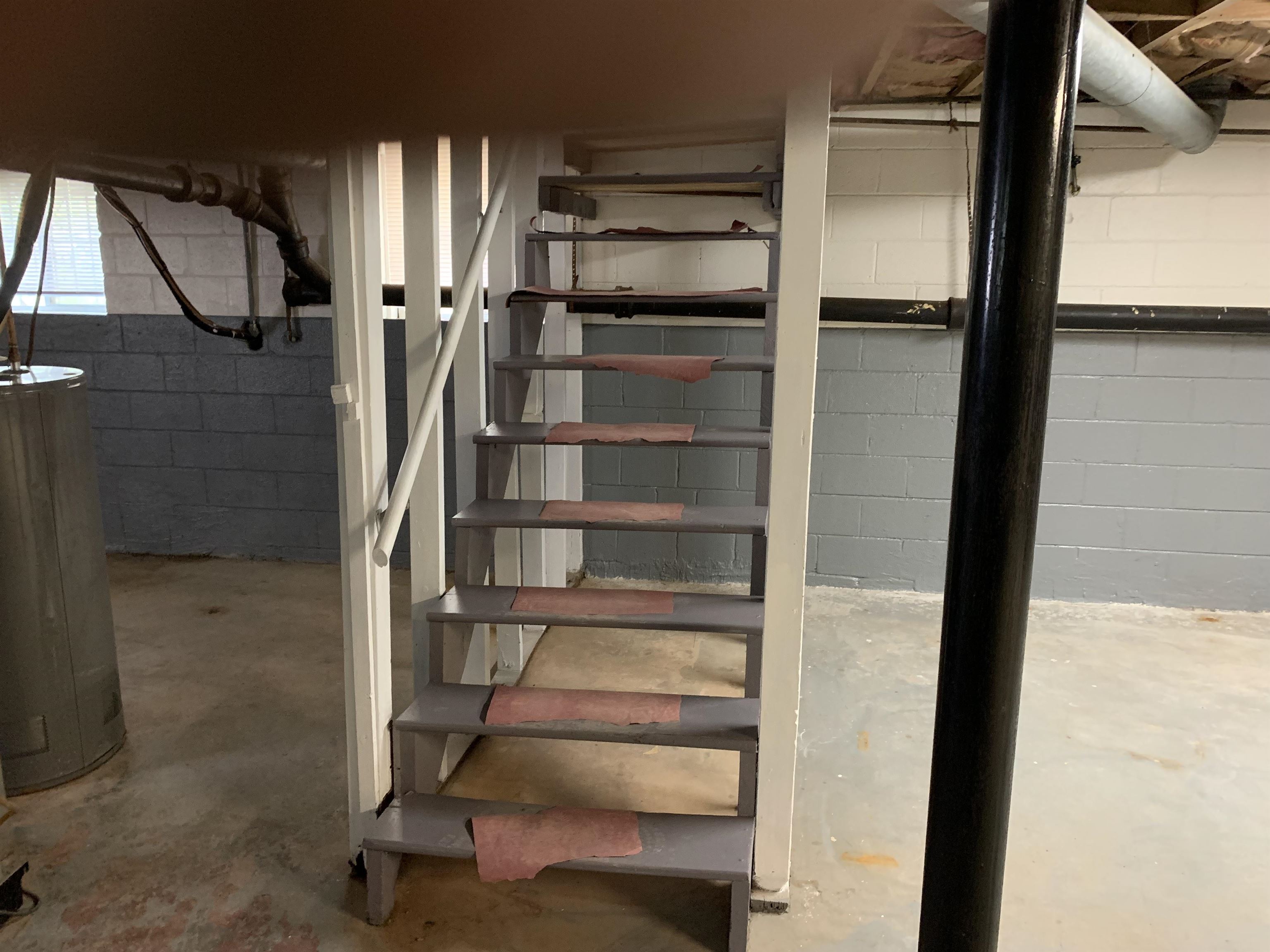 Stair-steps Stairs-and-railing for your basement | BasementRemodeling.com  ideas