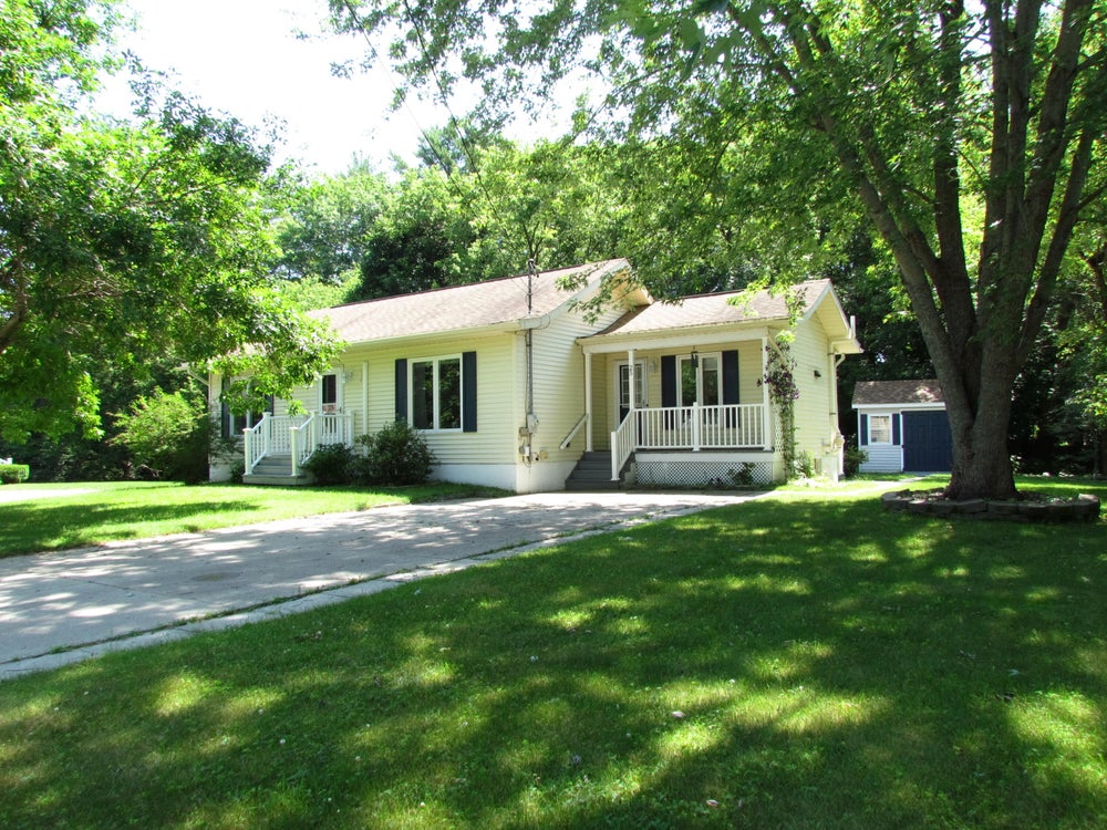 25 Kevin Street, Lewiston, ME 04240 MLS 1596118 Coldwell Banker