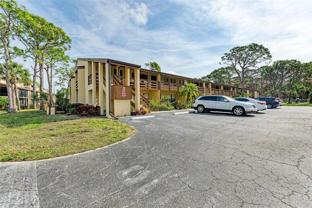 8 Quails Run Boulevard 7, Englewood, FL 34223 MLS D6135293