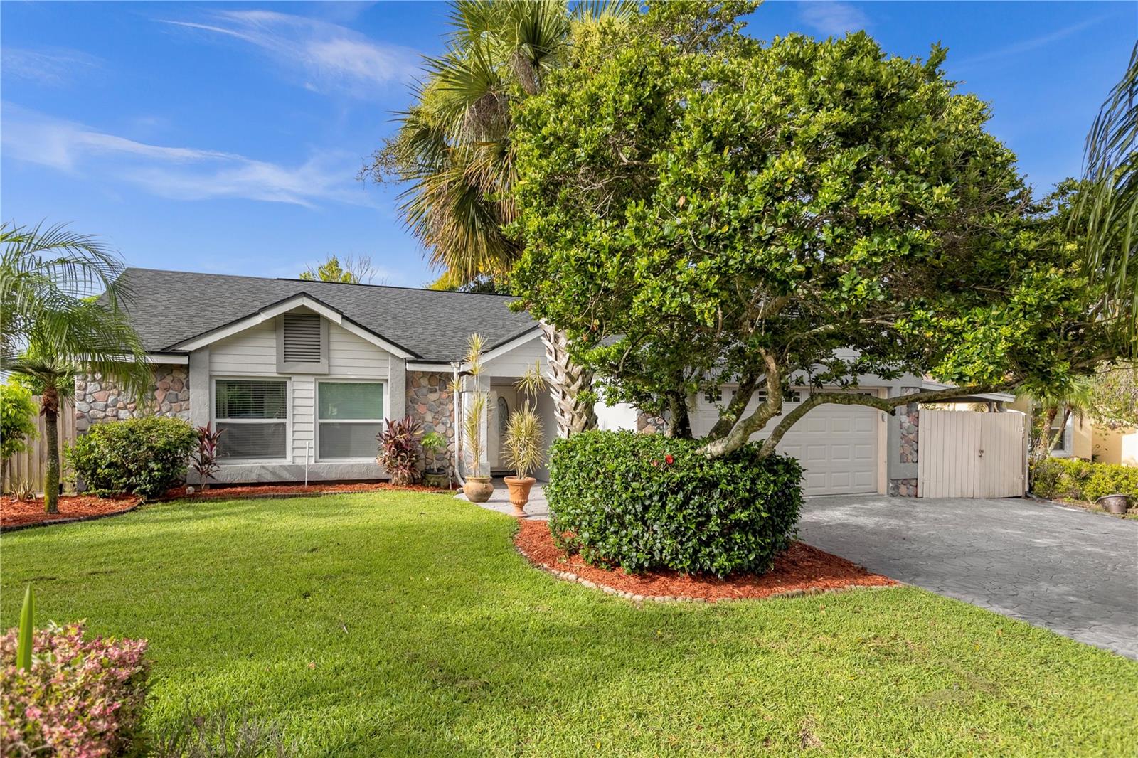 2244 Rio Pinar Lakes Boulevard, Orlando, FL 32822 - MLS# O6223161 ...