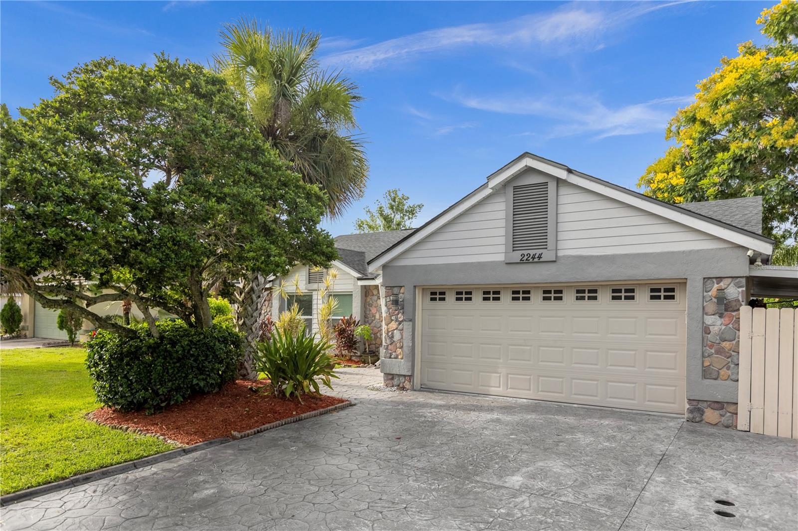 2244 Rio Pinar Lakes Boulevard, Orlando, FL 32822 - MLS# O6223161 ...