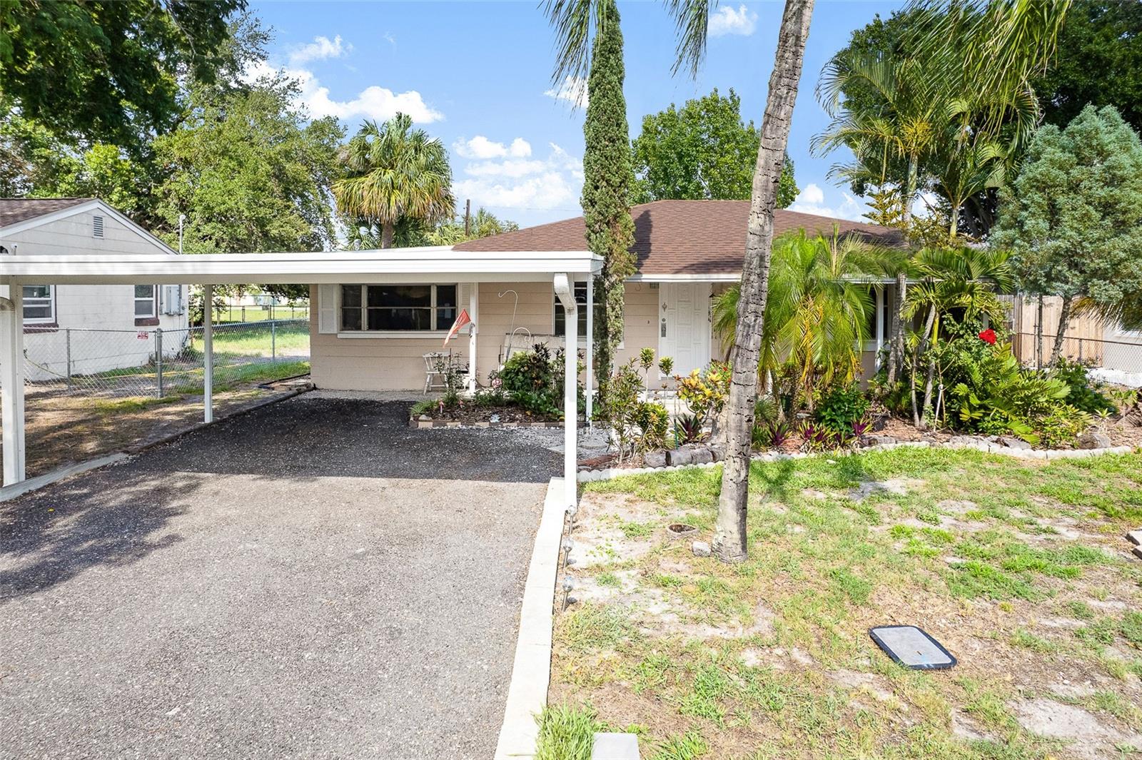 5633 Gaspar Oaks Dr, TAMPA, FL 33611, MLS# T3475344