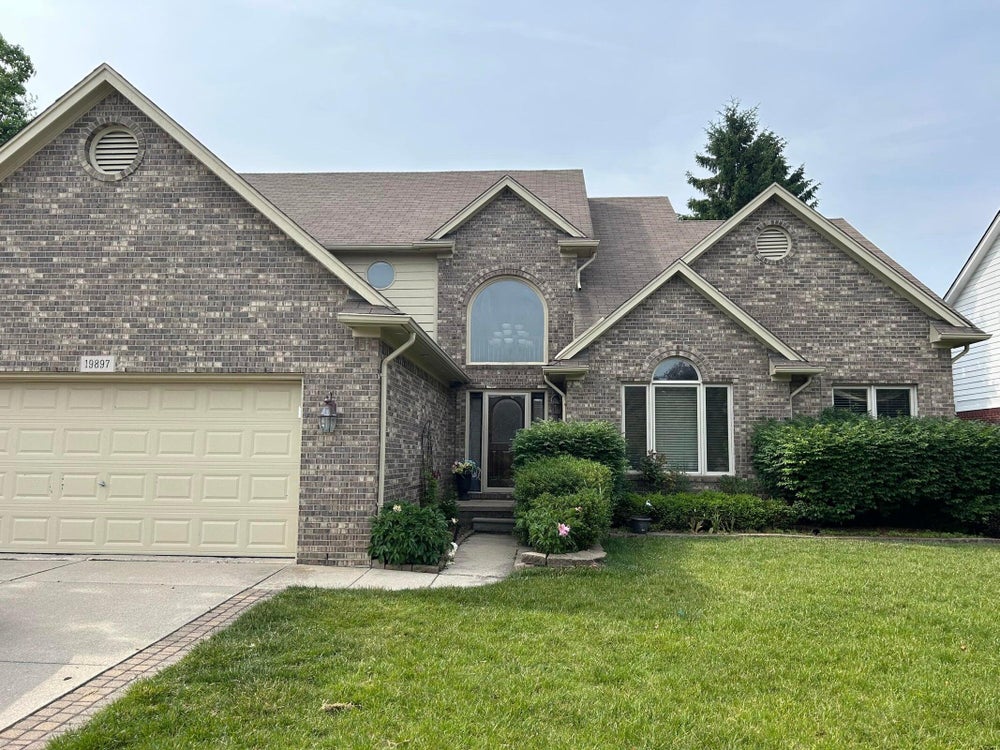 19897 Mapleton Drive, Macomb, MI 48044 - MLS# 25032342 - Coldwell Banker