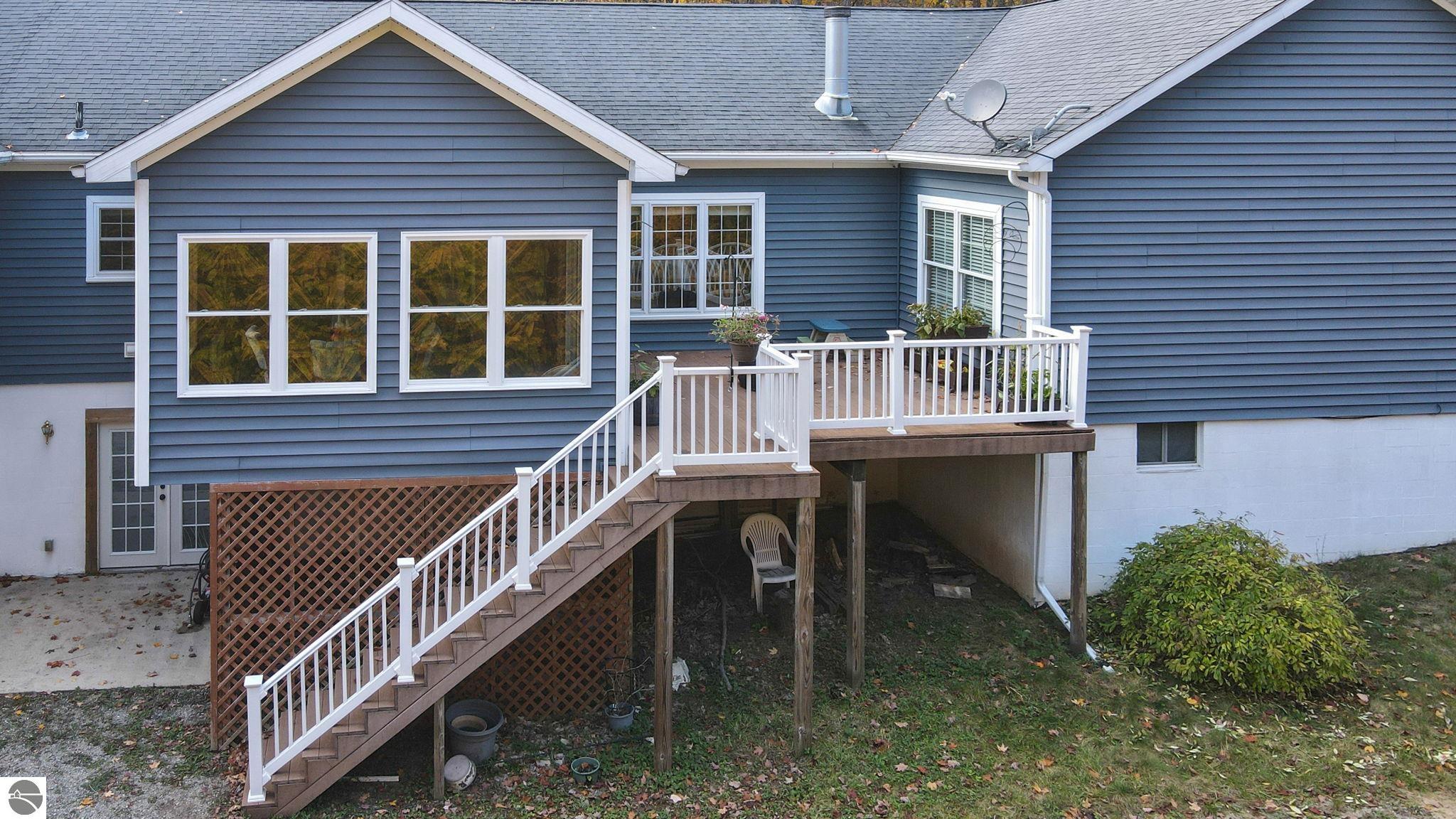 8955 Dellwood  