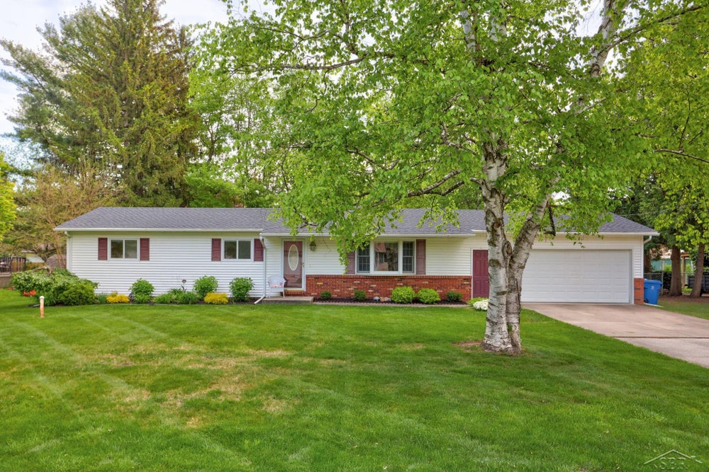 4899 Raymond, Midland, MI 48642 MLS 50142244 Coldwell Banker