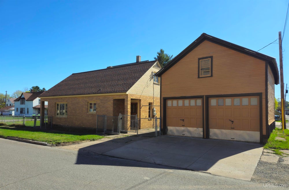 529 Cayuga, Iron River, MI 49935 MLS 50144289 Coldwell Banker
