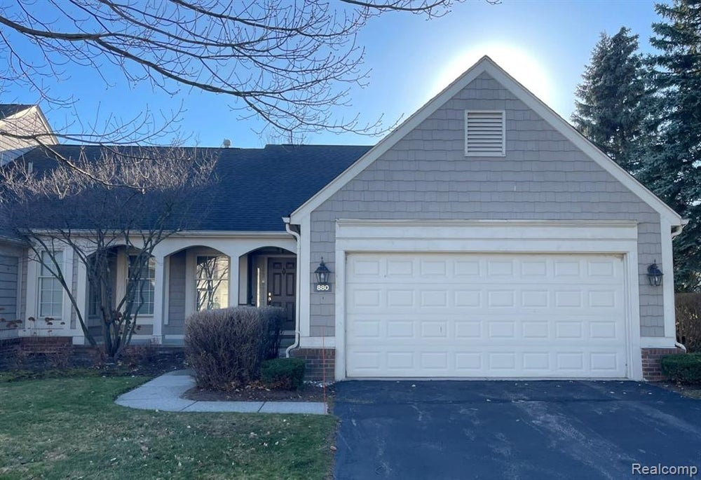 880 Tartan, Bloomfield Hills, MI MLS 60186361 Coldwell Banker