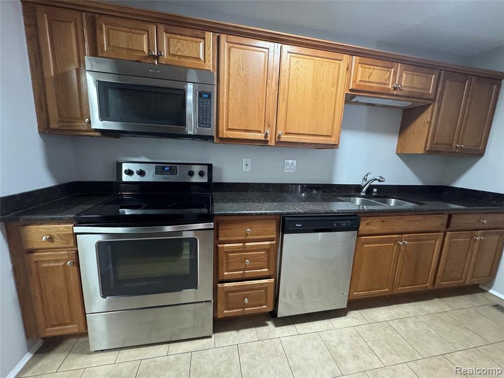 22108 Dante #115, Oak Park, MI - MLS# 60966927 - Coldwell Banker