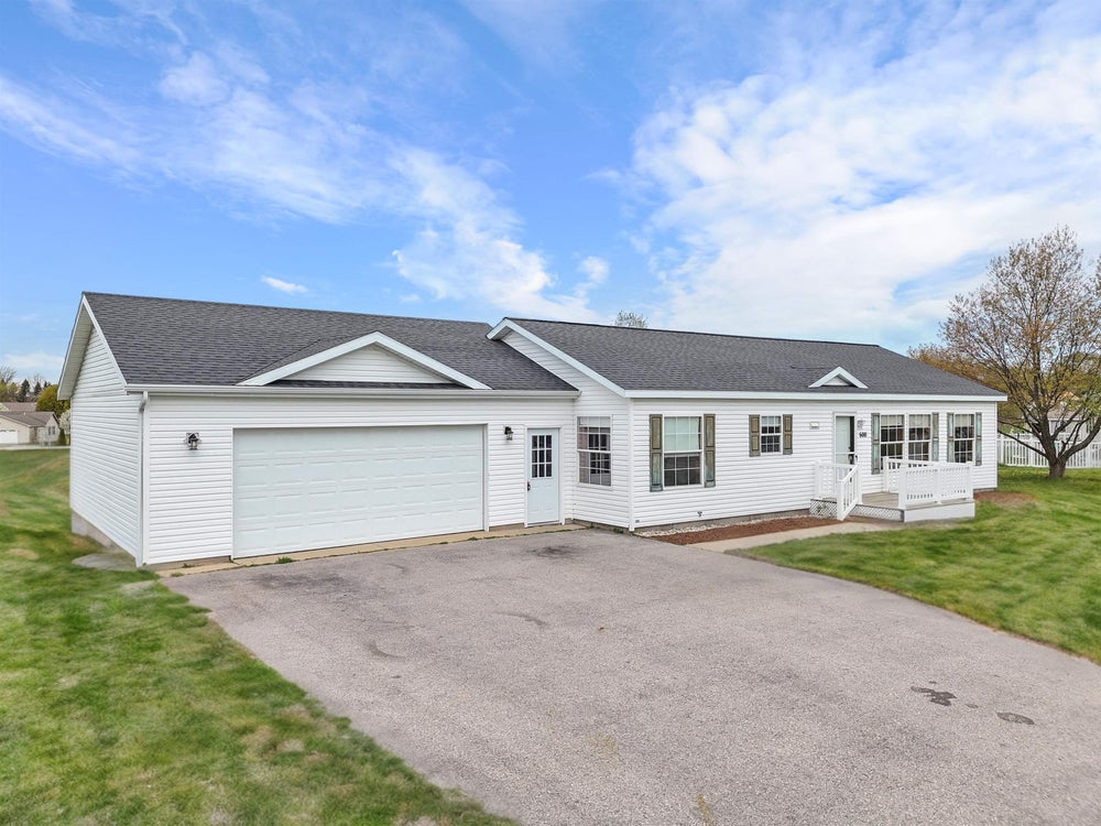 600 Autumnview, Traverse City, MI 49684 MLS 80017405 Coldwell Banker