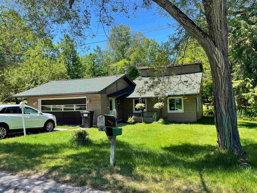 9856 S Perrins Landing, Traverse City, MI 49684 MLS 80047660