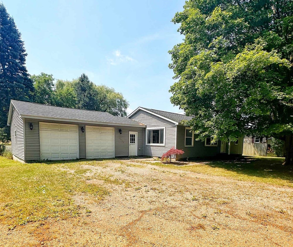 1954 E River, Mount Pleasant, MI 48858 MLS 80047963 Coldwell Banker