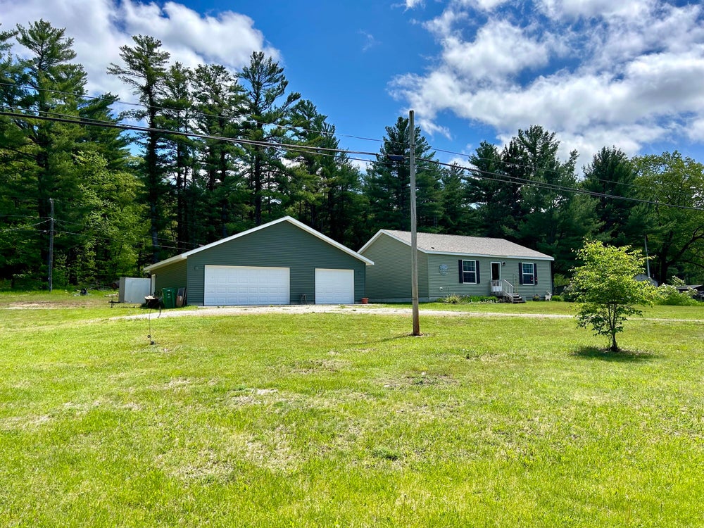 1131 Henry Stephens, Gaylord, MI 49735 MLS 201829610 Coldwell Banker